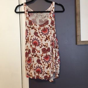 Mudd XL flower top